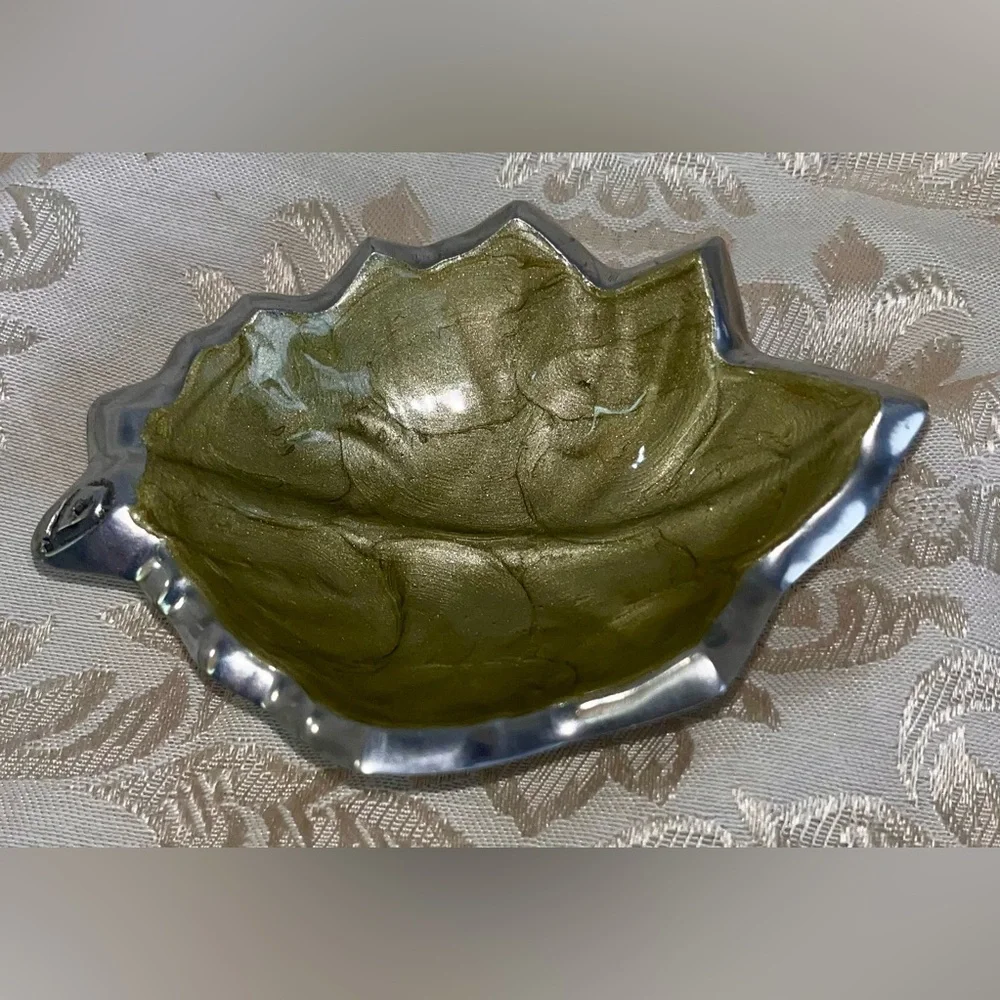 Julia Knight Kiwi Green Leaf Bowl 6x5